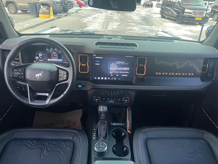 Фото 5 - Ford Bronco