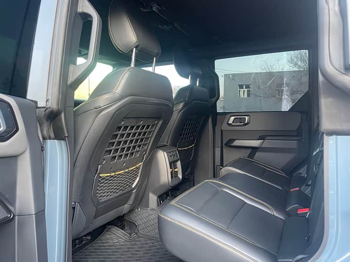 Фото 6 - Ford Bronco