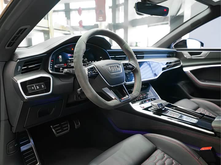 Фото 8 - Audi RS 7