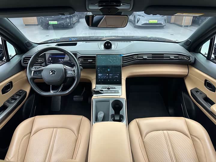 Фото 7 - Nio ES6