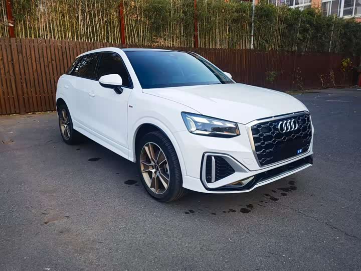 Фото 3 - Audi Q2L