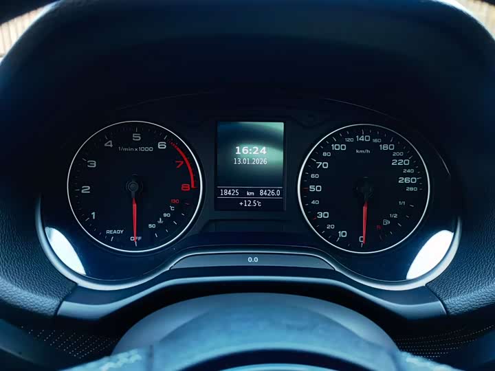 Фото 6 - Audi Q2L