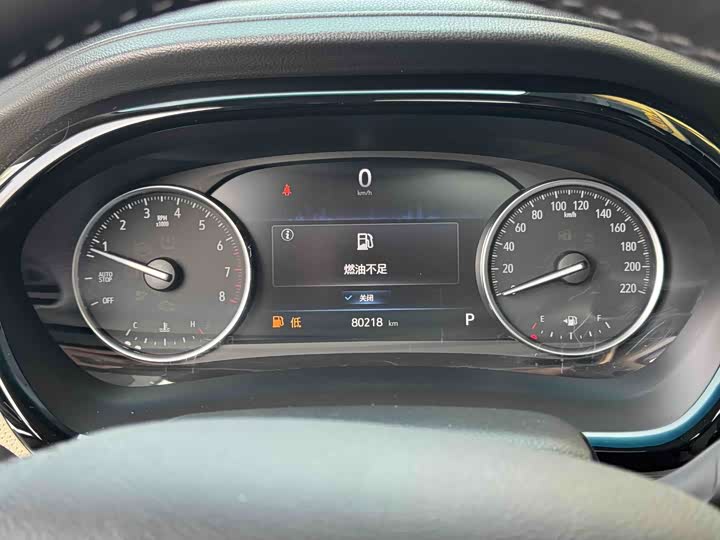 Фото 8 - Buick GL8 ES