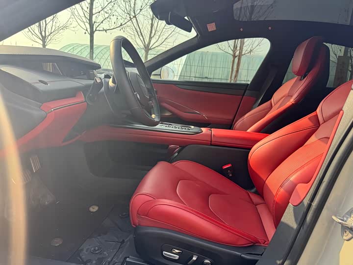 Фото 4 - Xiaomi SU7