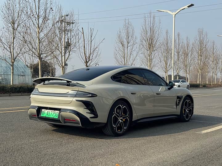 Фото 9 - Xiaomi SU7