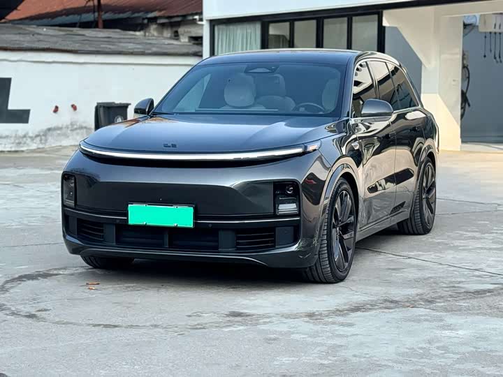 Фото 1 - LiXiang L8