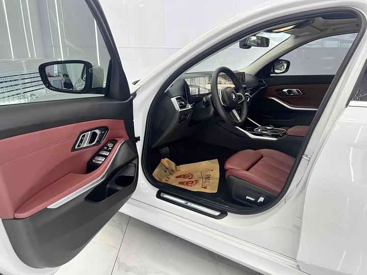 Фото 7 - BMW 3 Series