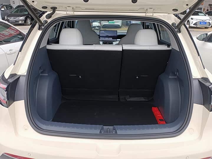 Фото 4 - Geely Galaxy Geome