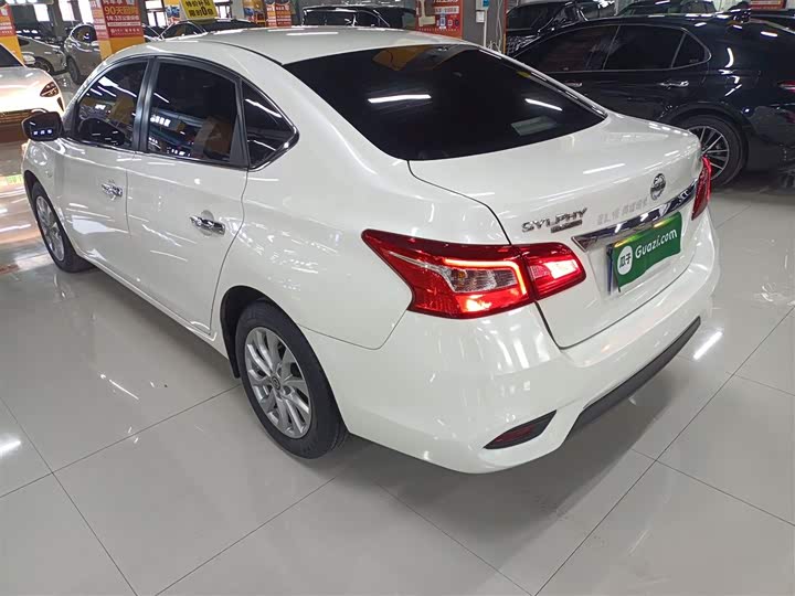 Фото 5 - Nissan Sylphy
