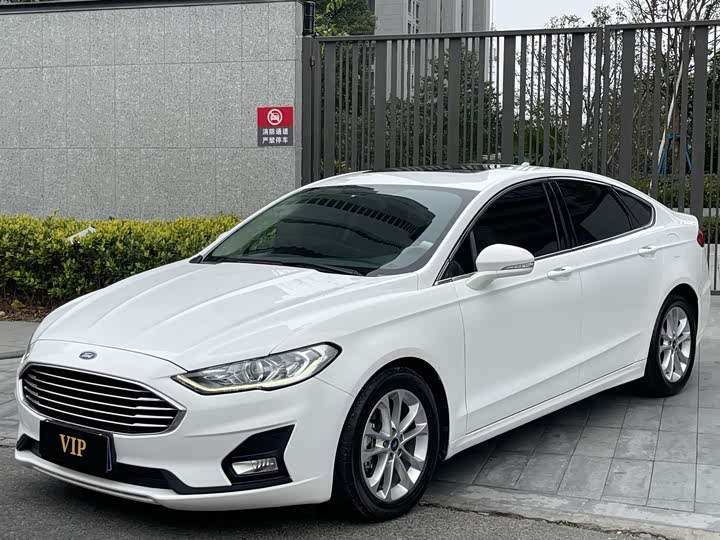 Фото 2 - Ford Mondeo