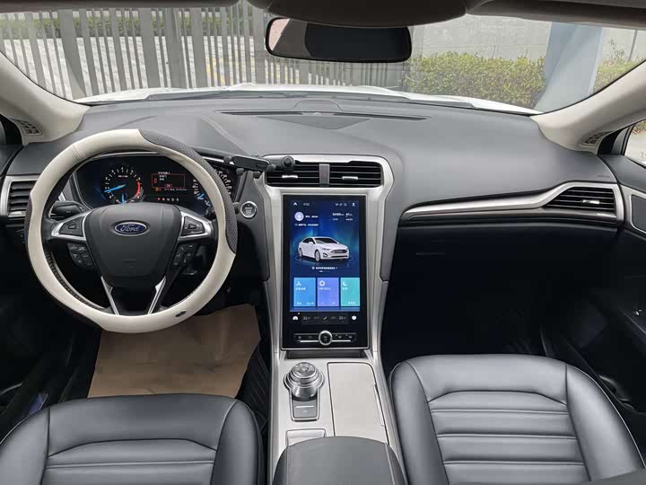 Фото 5 - Ford Mondeo