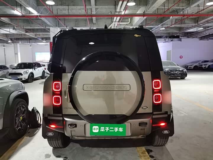 Фото 6 - Land Rover Defender