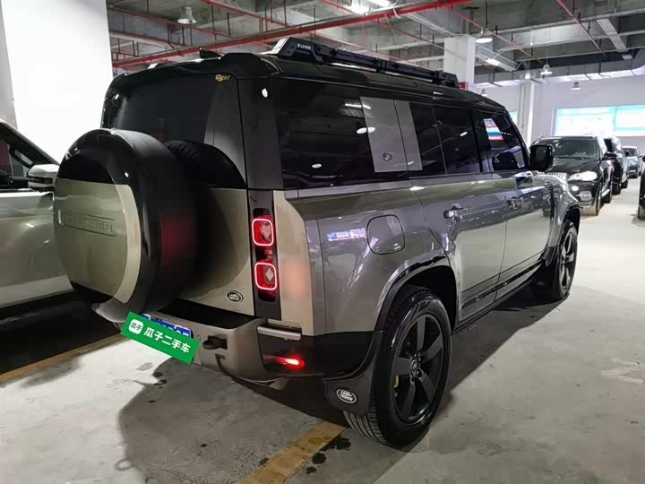 Фото 7 - Land Rover Defender