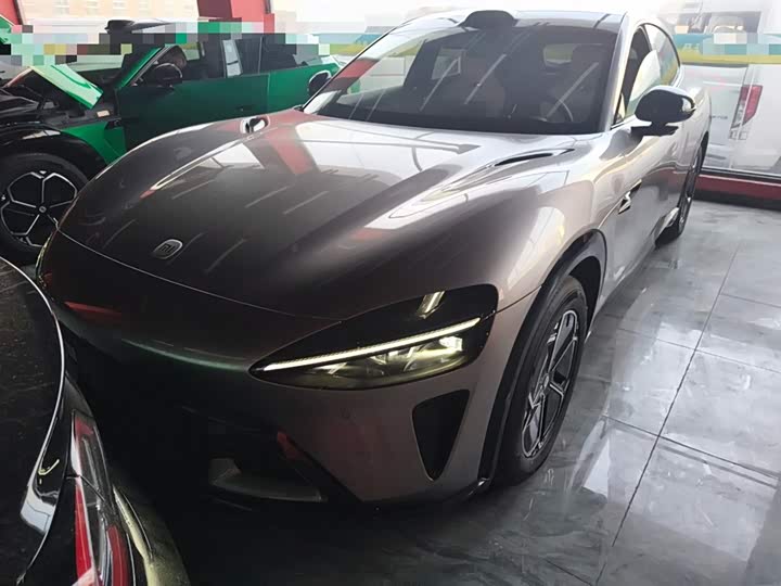 Фото 3 - Xiaomi YU7