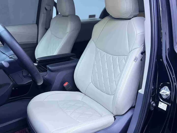 Фото 5 - Toyota Sienna