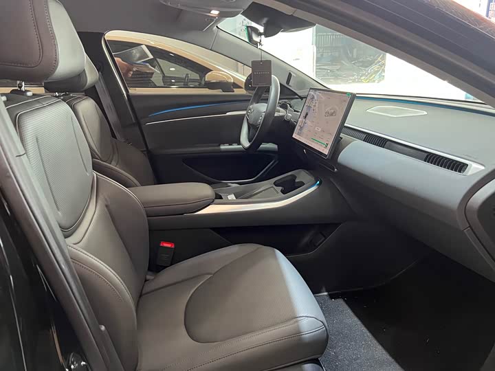 Фото 5 - XPeng Mona M03