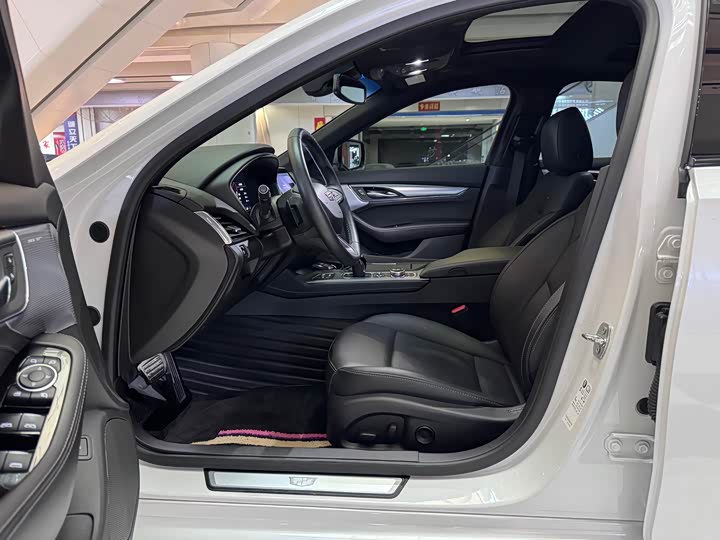 Фото 7 - Cadillac CT5