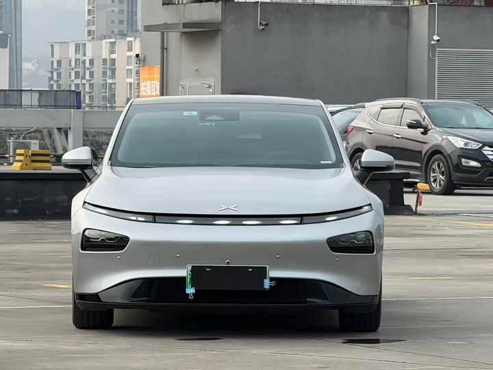 Фото 2 - XPeng P7