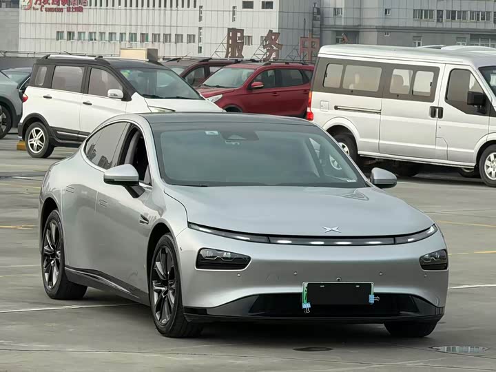 Фото 3 - XPeng P7