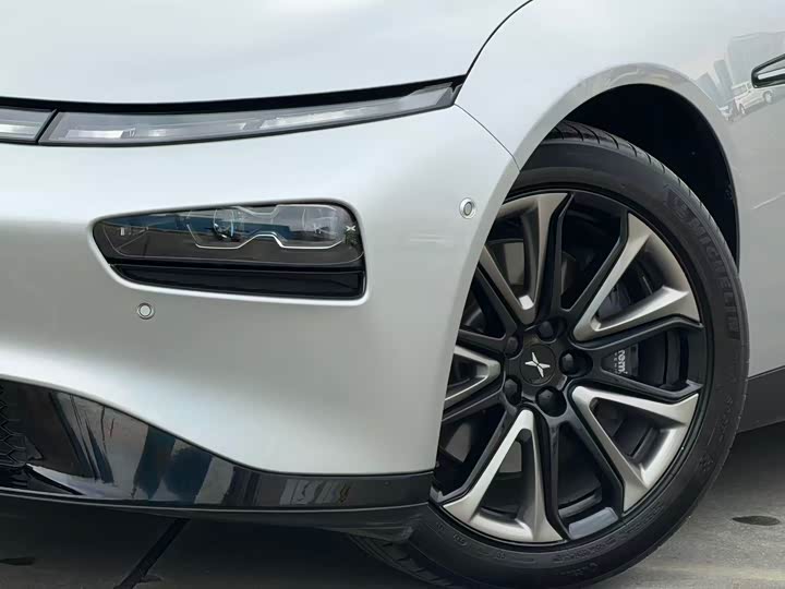 Фото 4 - XPeng P7