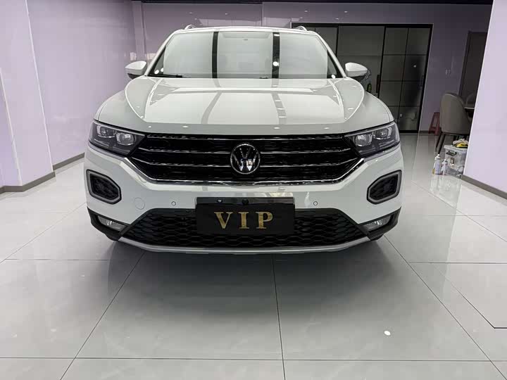 Фото 2 - Volkswagen T-Roc