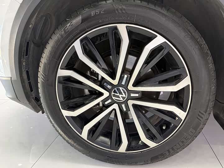 Фото 7 - Volkswagen T-Roc