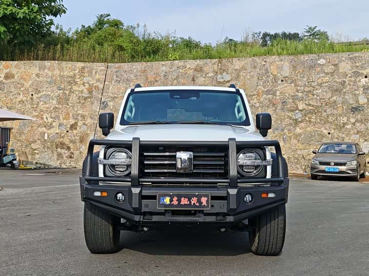 Фото 2 - Tank 300