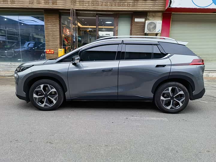 Фото 5 - GAC Aion V