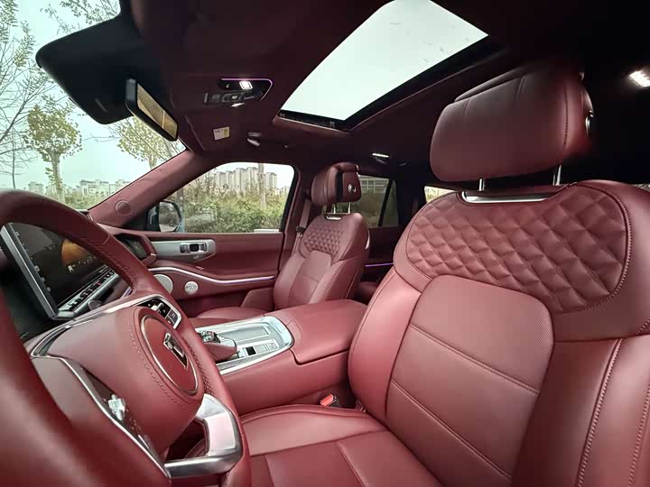 Фото 9 - Tank 700 Hybrid