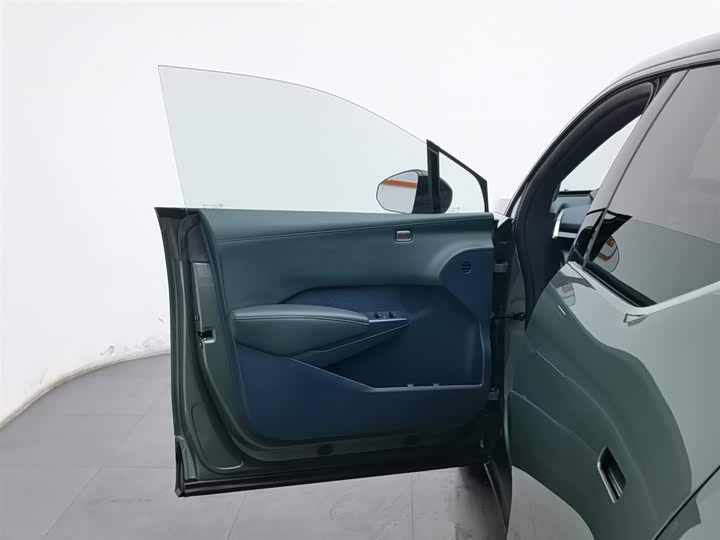 Фото 8 - Zeekr X