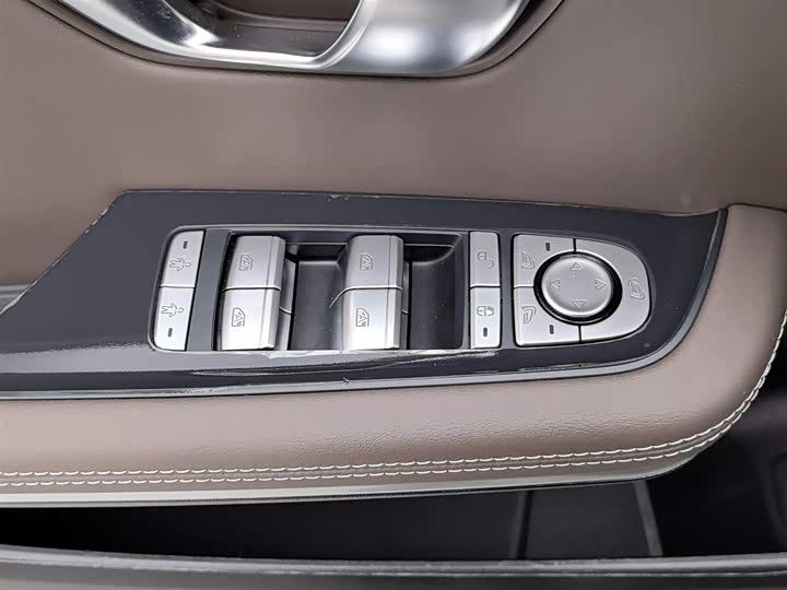 Фото 9 - BYD Han