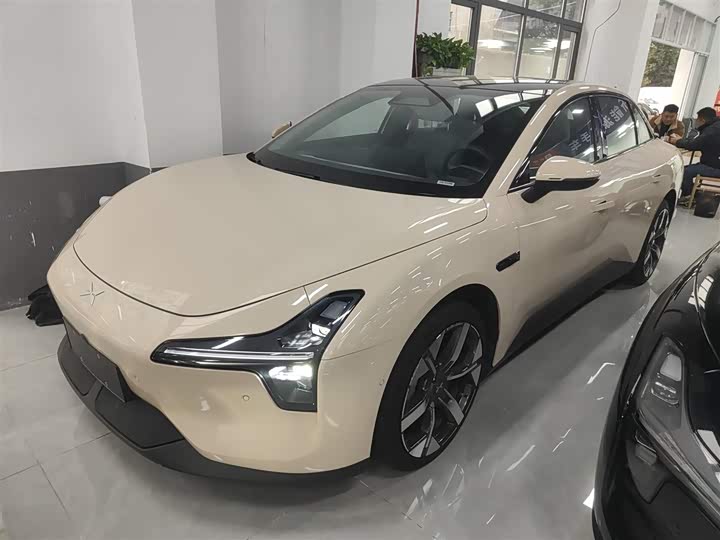 Фото 1 - XPeng Mona M03