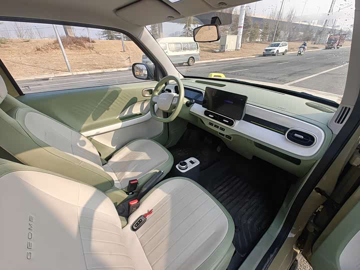 Фото 9 - Geely Galaxy Panda Mini