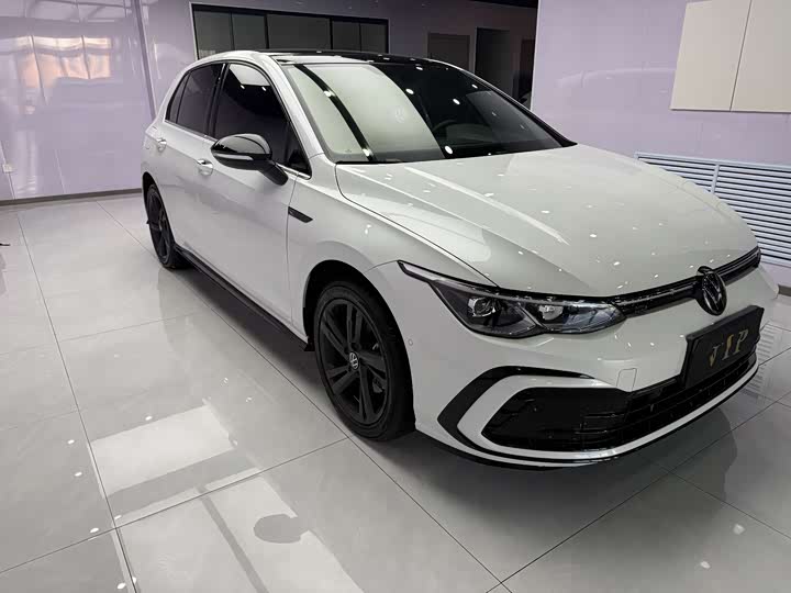 Фото 5 - Volkswagen Golf