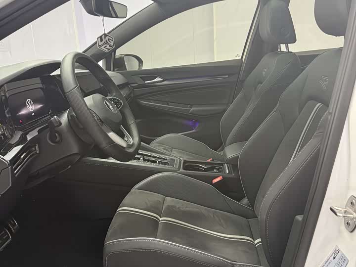 Фото 9 - Volkswagen Golf