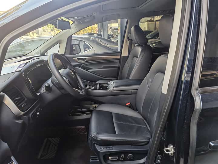 Фото 5 - GAC Trumpchi M8