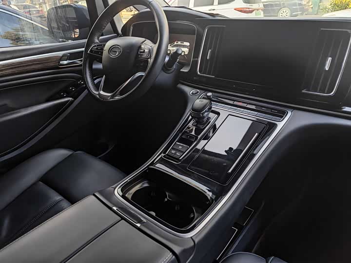 Фото 8 - GAC Trumpchi M8