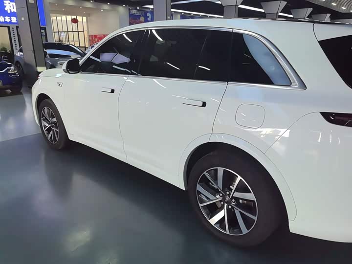 Фото 5 - LiXiang L7