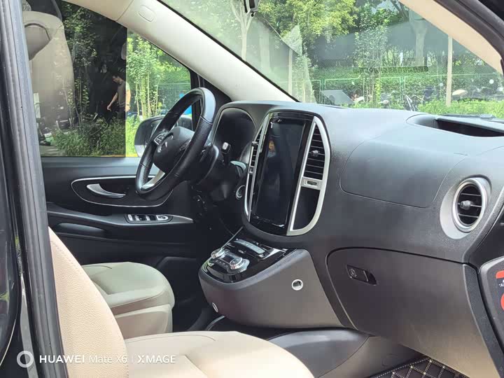 Фото 9 - Mercedes-Benz Vito