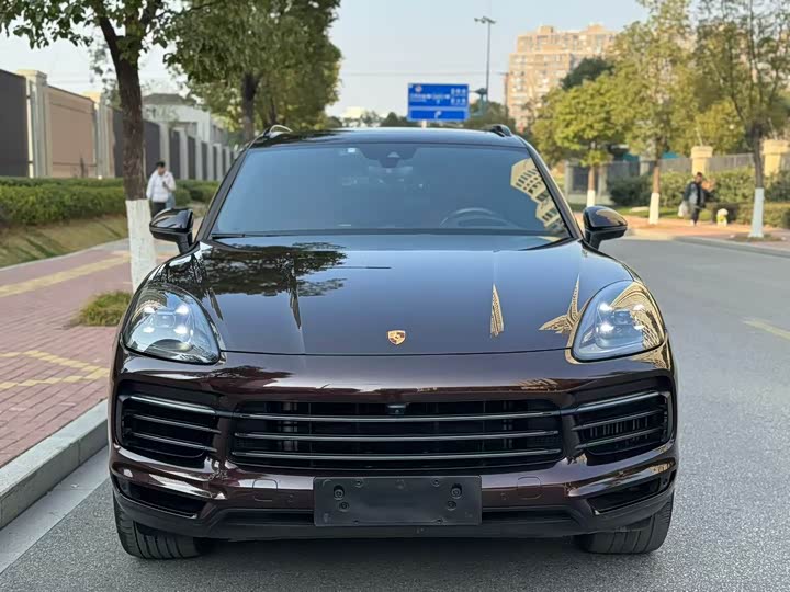 Фото 2 - Porsche Cayenne Hybrid