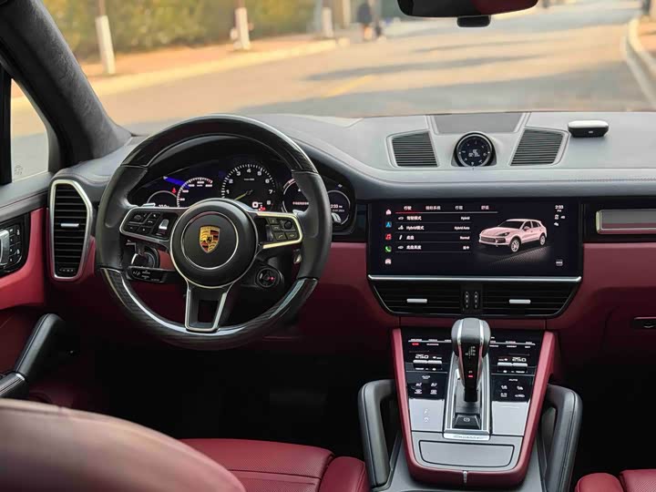 Фото 5 - Porsche Cayenne Hybrid