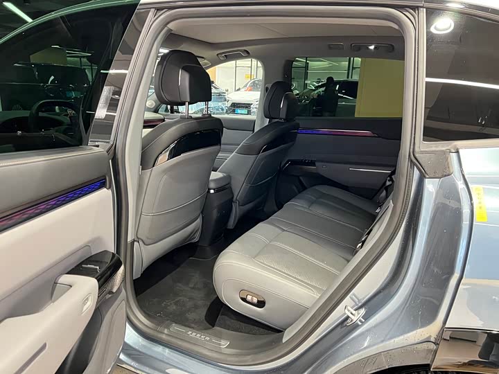 Фото 9 - Zeekr 7X