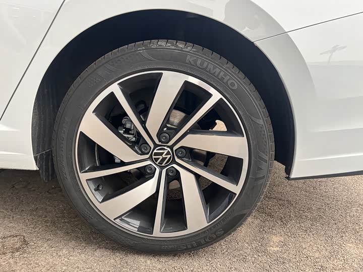 Фото 7 - Volkswagen Sagitar L