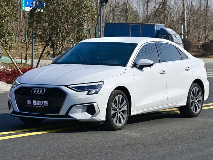 Фото 1 - Audi A3