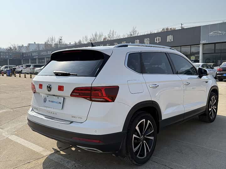 Фото 8 - Volkswagen Tharu