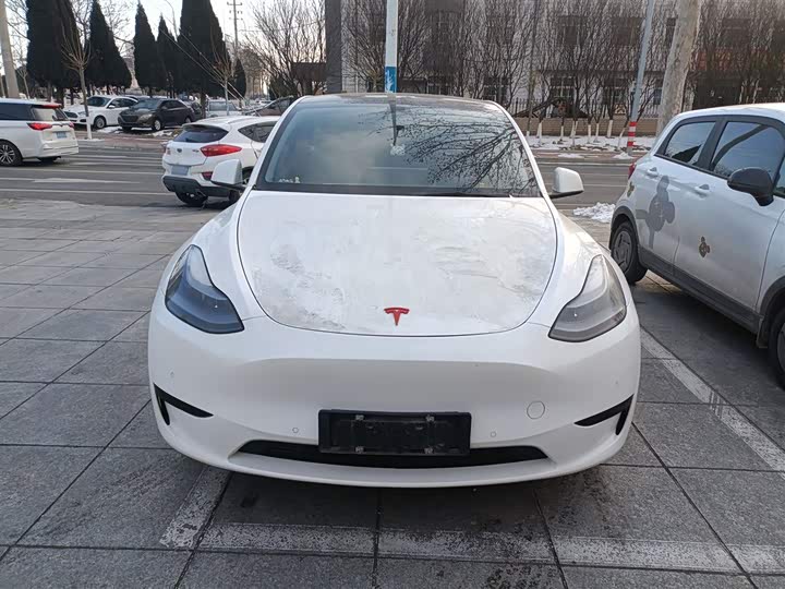 Фото 3 - Tesla Model Y