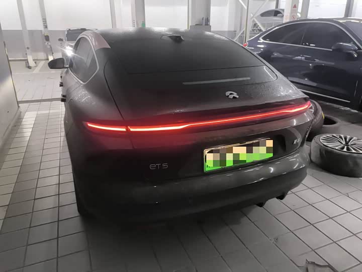 Фото 7 - Nio ET5
