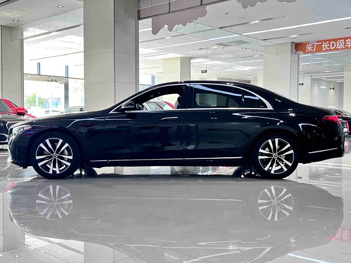 Фото 3 - Mercedes-Benz S-Class