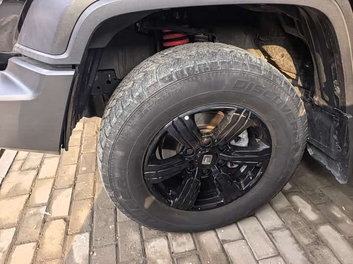 Фото 3 - Tank 300