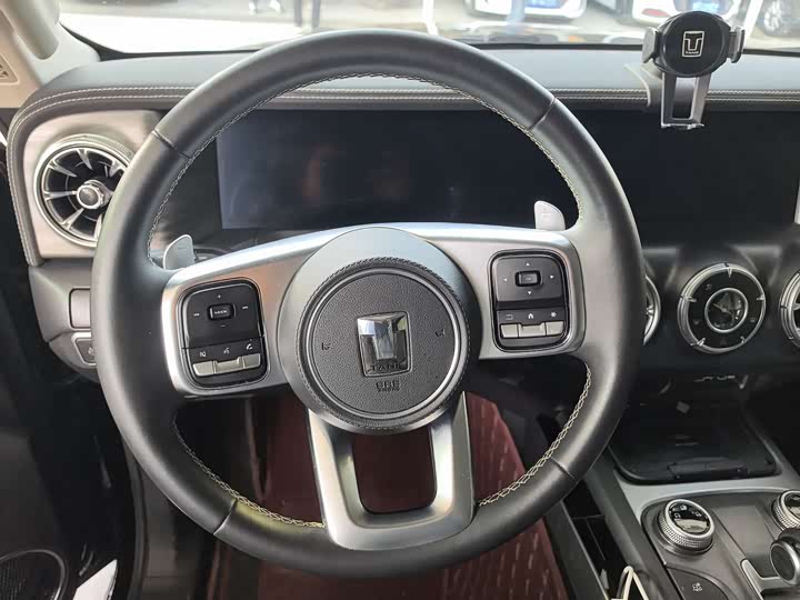 Фото 5 - Tank 300